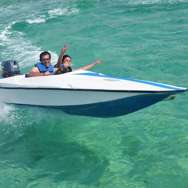 Lancha rápida y snorkeling desde Punta Cana
