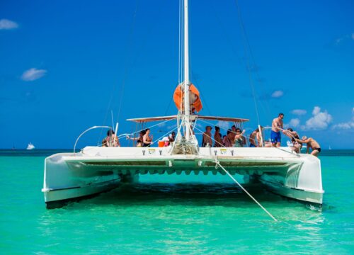 ¿Cuán seguro es el viaje desde Punta Cana a isla Saona en Catamaràn u otra embarcación?